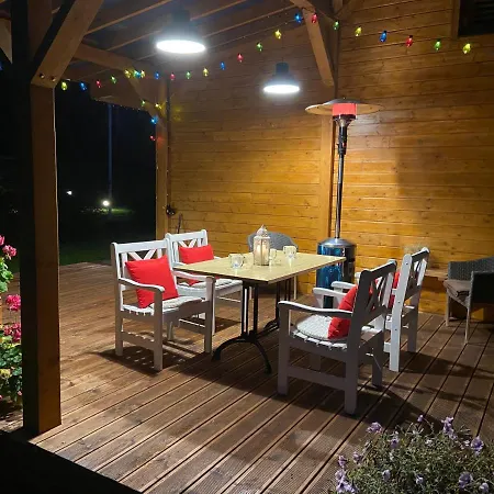 Forest House With Outdoor Hot Tub Nyaraló Jūrkalne